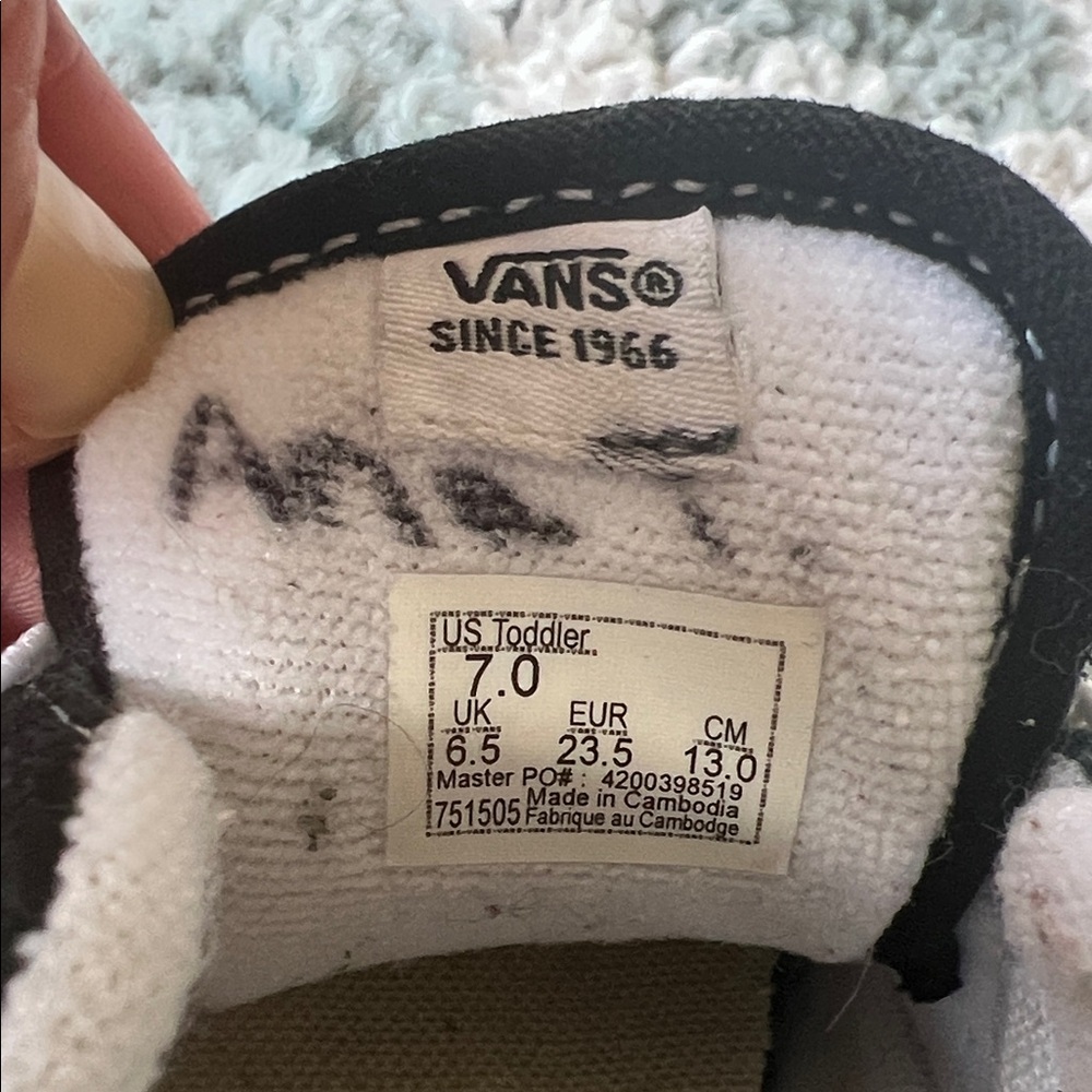 Vans Toddler Black and White Sneakers - Picture 4 of 4